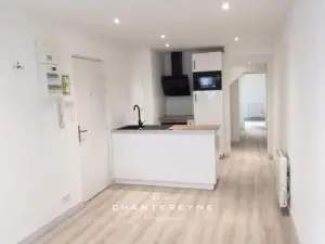 Location appartement Cherbourg-en-Cotentin 50100 Manche 50 34 m2 2 pièces 600 euros 50108-L459 001