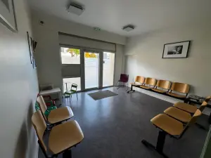 Location fonds et murs commerciaux Dole 39100 Jura 39 15 m2 480 euros 39033-L542 001