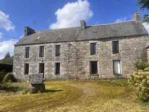 Maison a vendre Bulat-Pestivien 22160 Côtes-d'Armor 22 115 m2 6 pièces 75040 euros 22064-1351 001