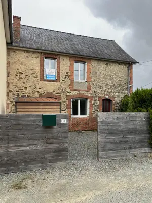 Maison a vendre Sainte-Suzanne-et-Chammes 53270 Mayenne 53 120 m2 5 pièces 73780 euros 53078-1885 001