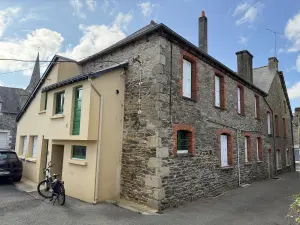 Immeuble de rapport a vendre Plessala 22330 Côtes-d'Armor 22 223 m2 126000 euros 22115-3613 001