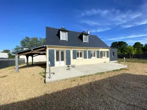 Location maison Tiercé 49125 Maine-et-Loire 49 107 m2 5 pièces 1200 euros 49031-L99 001