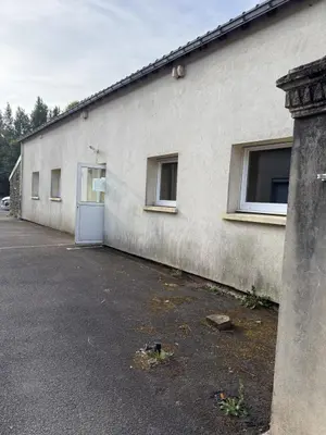 Fonds et murs commerciaux a vendre Malestroit 56140 Morbihan 56 230 m2 364900 euros 56002-1627 001
