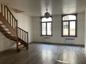 Location appartement Arras 62000 Pas-de-Calais 62 70 m2 727 euros D038-L34 001