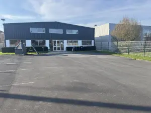 Location fonds et murs commerciaux Cambrai 59400 Nord 59 700 m2 5000 euros 59084-L1483 001