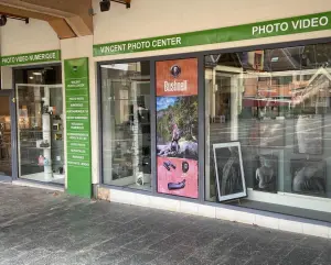 Fonds et murs commerciaux a vendre Saint-Jean-de-Maurienne 73300 Savoie 73 162 m2 198600 euros 73046-64 001