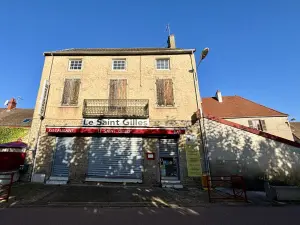 Immeuble de rapport a vendre Saint-Gilles 71510 Saône-et-Loire 71 285 m2 236000 euros 71057-26 001