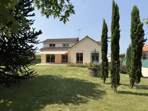 Maison a vendre Cholet 49300 Maine-et-Loire 49 192 m2 9 pièces 354160 euros 49058-1500 001
