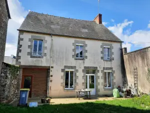 Immeuble de rapport a vendre Mohon 56490 Morbihan 56 130 m2 177260 euros 56044-1440 001