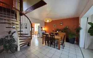 Maison a vendre Carhaix-Plouguer 29270 Finistère 29 109 m2 6 pièces 189840 euros 29066-3828 001