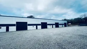 Fonds et murs commerciaux a vendre Ploemeur 56270 Morbihan 56 770 m2 881092 euros 56081-2622 001