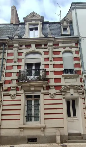 Immeuble de rapport a vendre Le Mans 72000 Sarthe 72 128 m2 227972 euros 72010-1946 001