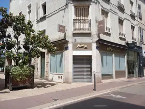Location fonds et murs commerciaux Bourg-en-Bresse 01000 Ain 01 58 m2 741 euros 01083-L154 001