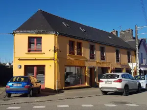 Fonds et murs commerciaux a vendre Gourin 56110 Morbihan 56 200 m2 131102 euros 56071-2677 001
