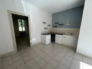 Location appartement Bourg-en-Bresse 01000 Ain 01 35 m2 1 pièce 380 euros 01065-L425 001