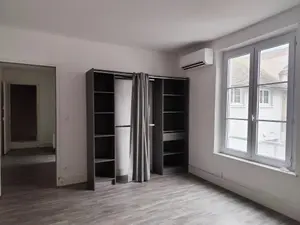 Location appartement Montargis 45200 Loiret 45 87 m2 3 pièces 720 euros 45052-L272 001