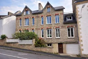 Maison a vendre Quimper 29000 Finistère 29 142 m2 9 pièces 349100 euros NJ1 001