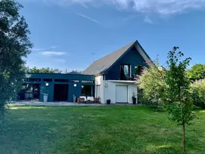 Maison a vendre Fouesnant 29170 Finistère 29 239 m2 9 pièces 884200 euros NJ46 001