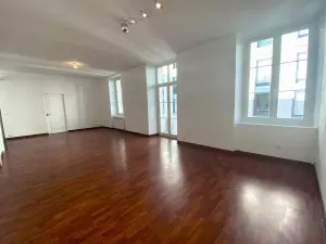 Location appartement Angers 49100 Maine-et-Loire 49 77 m2 3 pièces 1050 euros 49031-L168 001