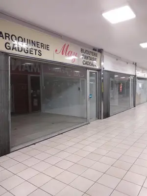 Location fonds et murs commerciaux Cambrai 59400 Nord 59 35 m2 450 euros 59085-L484 001