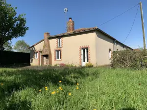 Location maison Jallais 49510 Maine-et-Loire 49 71 m2 3 pièces 620 euros 49058-L899 001