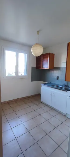 Location appartement Saint-Memmie 51470 Marne 51 41 m2 2 pièces 470 euros 51084-L664 001