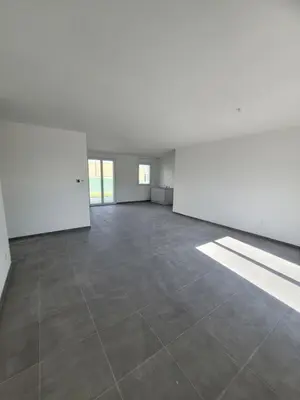 Location maison Le Vaudreuil 27100 Eure 27 83 m2 1180 euros 27063-L314 001