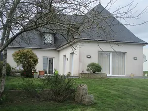 Maison a vendre Carhaix-Plouguer 29270 Finistère 29 226 m2 8 pièces 378000 euros 29064-2764 001