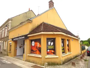 Immeuble de rapport a vendre Sablons sur Huisne 61110 Orne 61 146 m2 6 pièces 115540 euros CON 961 001