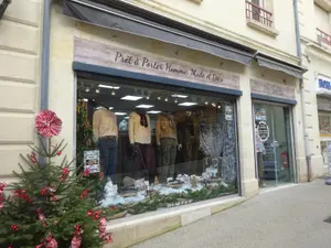 Location fonds et murs commerciaux Nogent-le-Rotrou 28400 Eure-et-Loir 28 62 m2 2 pièces 1450 euros LOC NOG 1000 001