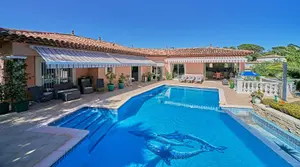 Maison a vendre Saint-Raphaël 83700 Var 83 200 m2 6 pièces 1370000 euros 1001076 001