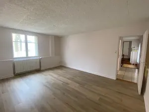 Location appartement Salornay-sur-Guye 71250 Saône-et-Loire 71 82 m2 3 pièces 660 euros location_appartement_com_71495_71250 001