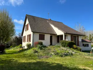 Maison a vendre Le Mêle-sur-Sarthe 61170 Orne 61 136 m2 8 pièces 253200 euros GR 001