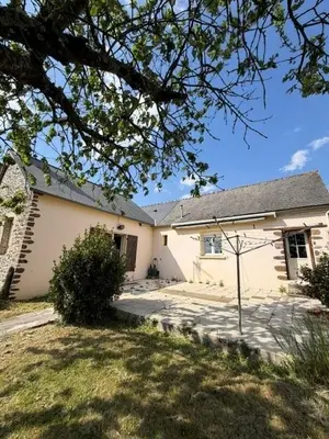 Maison a vendre Saint-Paul-le-Gaultier 72130 Sarthe 72 121 m2 6 pièces 145950 euros MA409 001