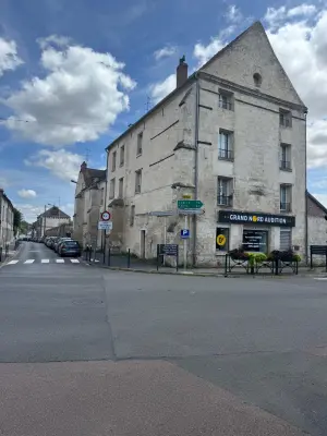 Immeuble de rapport a vendre Verberie 60410 Oise 60 730 m2 1575000 euros Ct ver 001