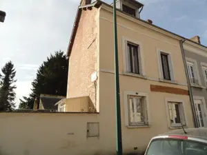 Location maison Le Mêle-sur-Sarthe 61170 Orne 61 94 m2 5 pièces 650 euros GF 001