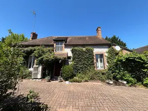 Maison a vendre La Ferté-Saint-Cyr 41220 Loir-et-Cher 41 133 m2 5 pièces 254800 euros MF 1180 001