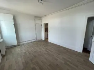 Location appartement Brionne 27800 Eure 27 44 m2 2 pièces 430 euros sd-locbou 001