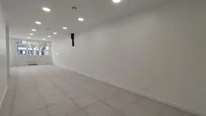 Location fonds et murs commerciaux Saint-André-de-l'Eure 27220 Eure 27 66 m2 2 pièces 996 euros 1018361 001