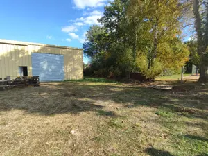 Location fonds et murs commerciaux Saint-Didier-des-Bois 27370 Eure 27 300 m2 1 pièce 1100 euros 2026L37 001