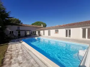 Maison a vendre Castelsarrasin 82100 Tarn-et-Garonne 82 191 m2 7 pièces 326000 euros 297-OFFICE FLAMENS 001