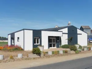 Fonds et murs commerciaux a vendre Noyant-Villages 49490 Maine-et-Loire 49 10 pièces 172425 euros LB/2315 001