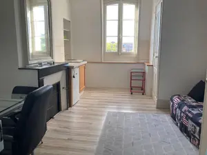 Location appartement Troyes 10000 Aube 10 20 m2 1 pièce 360 euros 011 001