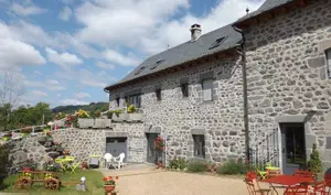 Maison a vendre Neussargues-Moissac 15170 Cantal 15 546 m2 16 pièces 816700 euros 13352/307 001