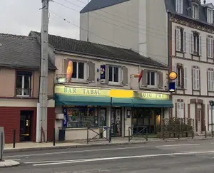 Fonds et murs commerciaux a vendre Chartres 28000 Eure-et-Loir 28 92 m2 4 pièces 248400 euros 341 001