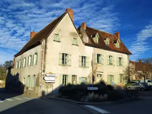 Maison a vendre Chantelle 03140 Allier 03 300 m2 12 pièces 149000 euros 13352/362 001