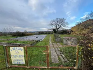 Terrain a batir a vendre Pouilloux 71230 Saône-et-Loire 71 30000 euros 063/1293 001