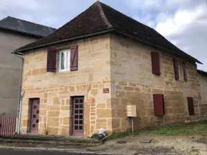 Immeuble de rapport a vendre Lacapelle-Marival 46120 Lot 46 177 m2 9 pièces 160000 euros 46030/IMMR/459 001