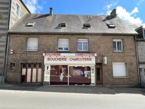 Immeuble de rapport a vendre Brécey 50370 Manche 50 280 m2 436596 euros 12547/225 001