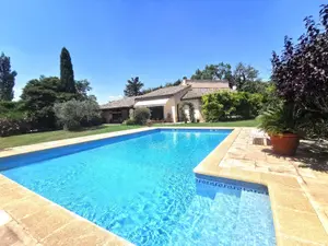 Maison a vendre Saint-Martin-de-Crau 13310 Bouches-du-Rhône 13 215 m2 7 pièces 795000 euros 075/142 001